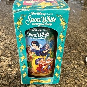 Disney Snow White and Dwarfs Collector Mug - Blue and Yellow